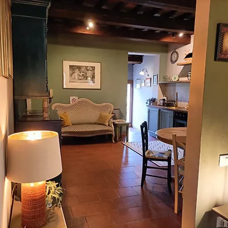 Fabulous Stylish Flat In Piazza - Locazione Turistica 34667 * Umbertide