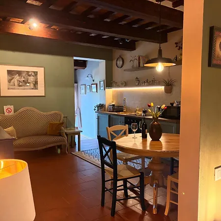 Fabulous Stylish Flat In Piazza - Locazione Turistica 34667 Apartment *